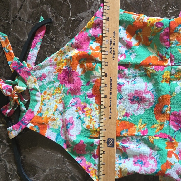 🌺Beautiful, floral, halter dress by Premier Amour in great condition!🏵 - Picture 8 of 10